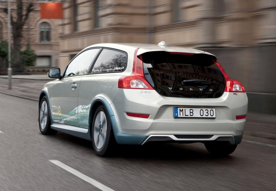  Volvo C30 DRIVe Electric 2011 года  (фото 29 из 37)